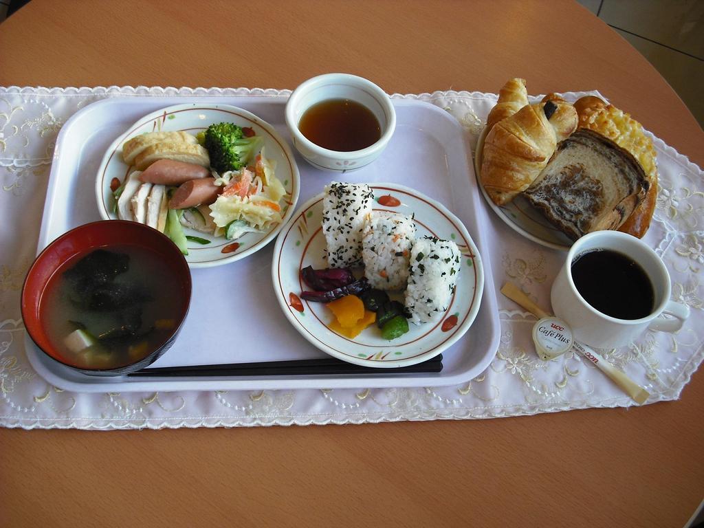 Toyoko Inn Aioi Eki Shinkansen Guchi Exterior photo